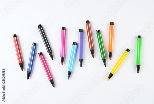 Colorful felt tip pens