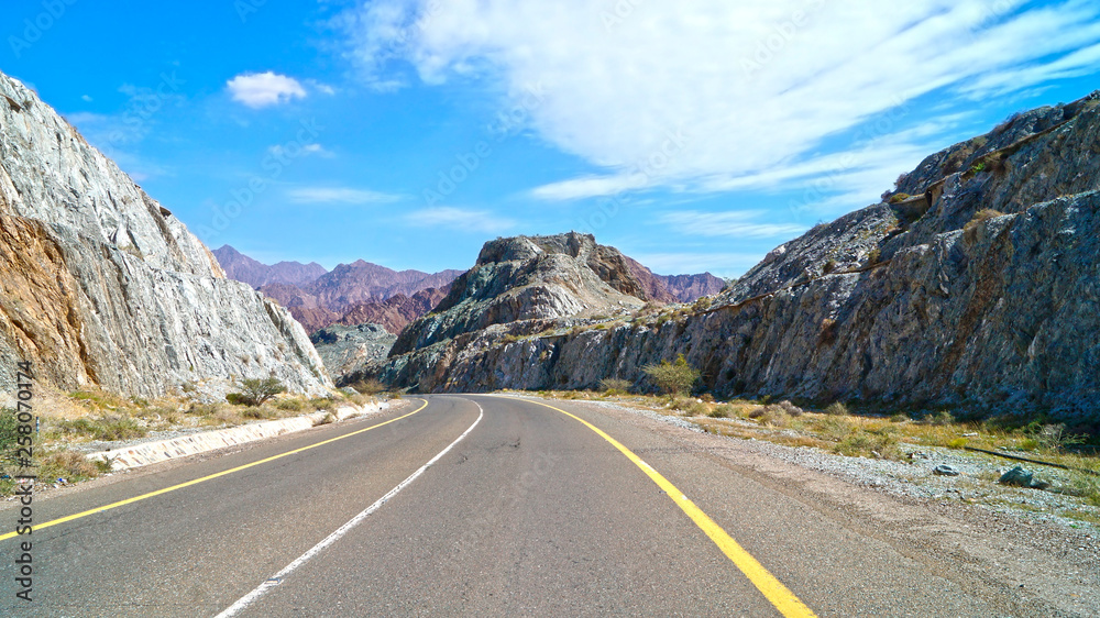 Fototapeta premium mountain road