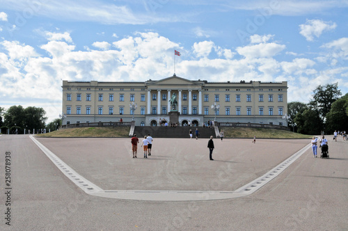 Canvas Print Königliche Schloss in Oslo