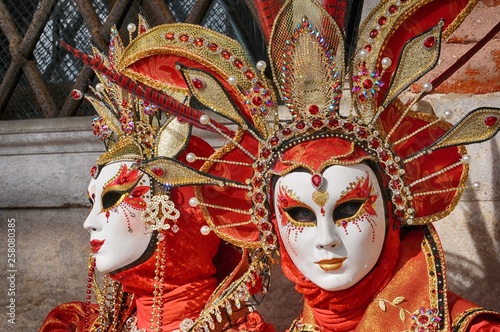 les masques au Carnaval de Venise Italie