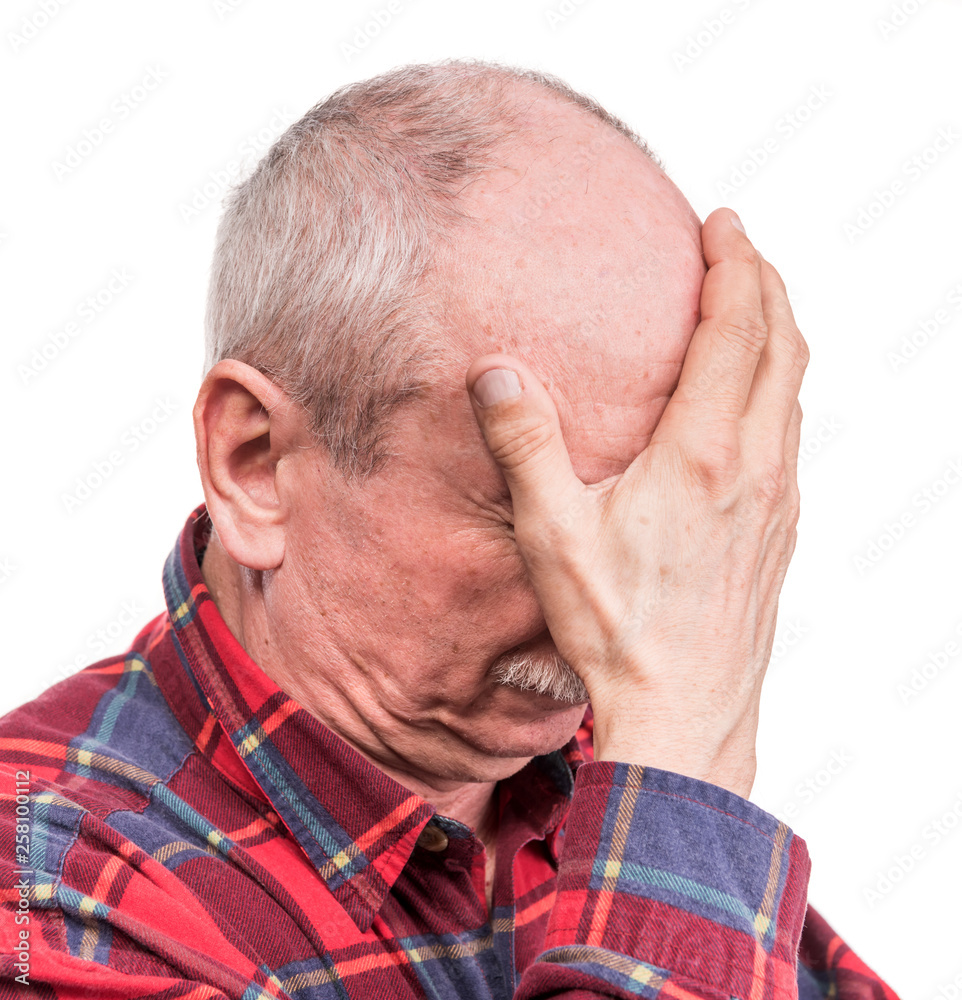 Obraz premium Healthcare, pain, stress and age concept. Sick old man. Senior man suffering from headach over white background