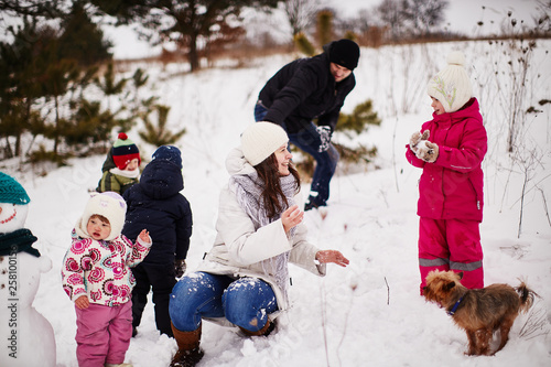 Konstfotografi Happy family spends time together and rejoices on a holiday