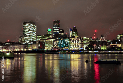 Skyscrapers in London © tadeas