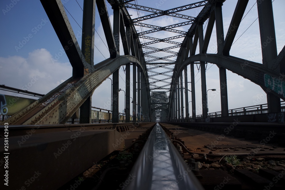 Fototapeta premium Eisenbahn Brücke