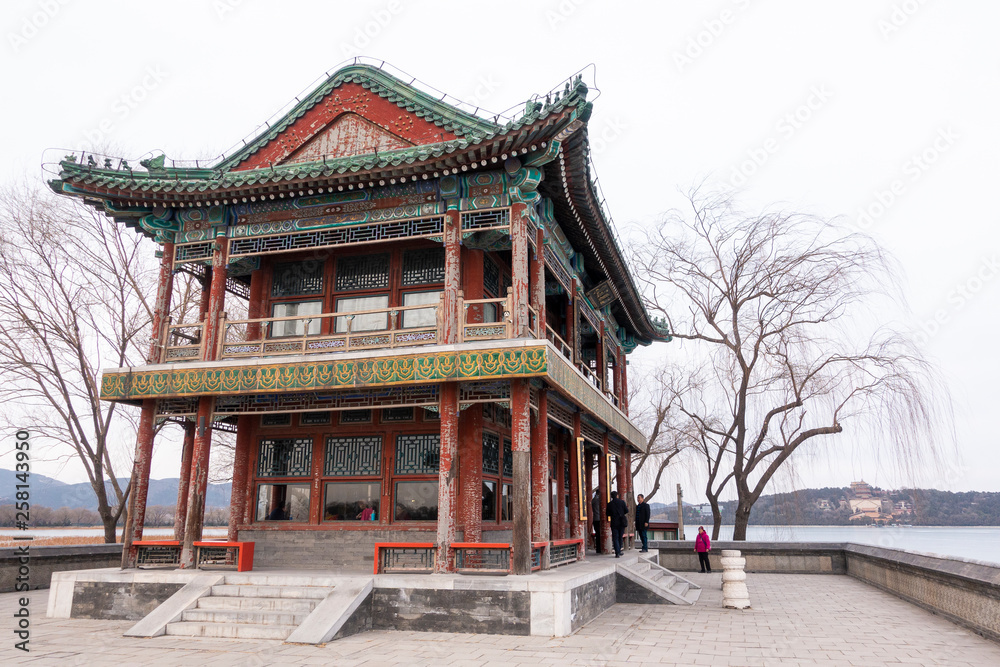 Fototapeta premium BEIJING, CHINA - DECEMBER 22, 2018: Summer Palace in Beijing