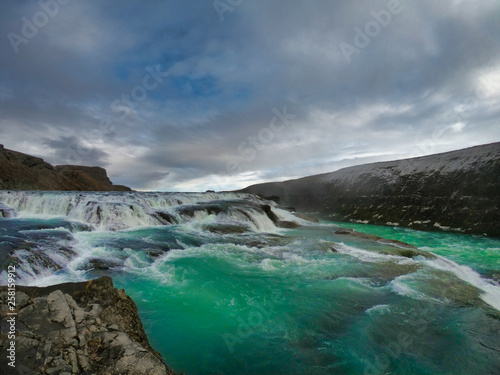 Wasserfall auf Island © Andrea