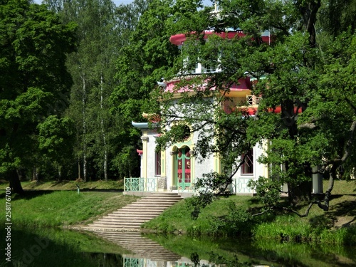 Chinese house in the park © Юлия Рогонова