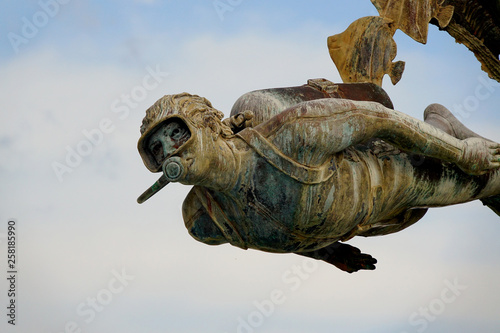 Monumento al Buzo en Cozumel photo