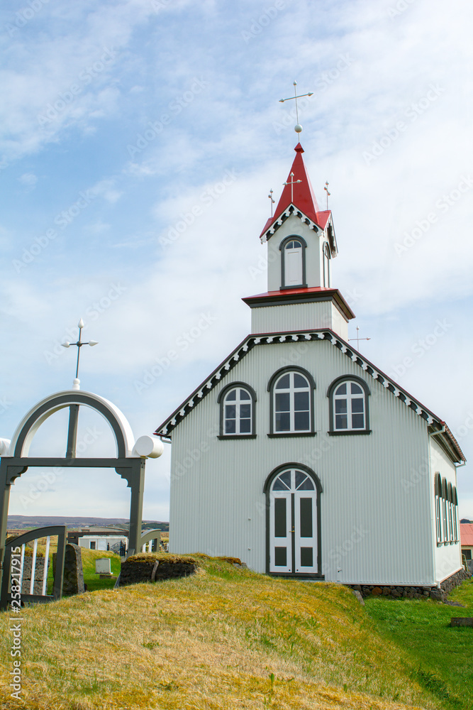 Red Church in Kiojabergsvollur, Islandia