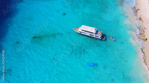 Vacation at Klein Curaçao - Record by drone - Beautiful Island