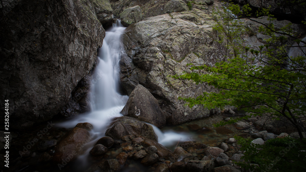 Fototapeta premium Kaskaden Korsikas
