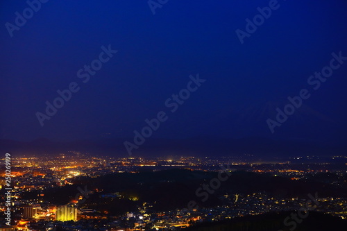 岩手山と夜景