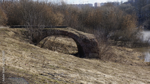 kerpichny structure, river, slope, spring, pavement bull, ruins, bridge, arch, destroyed bridge