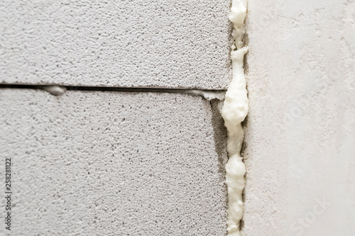 Bild auf Leinwand filled the gap with foam