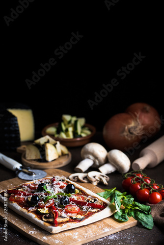 vegetable pizza and its ingredients