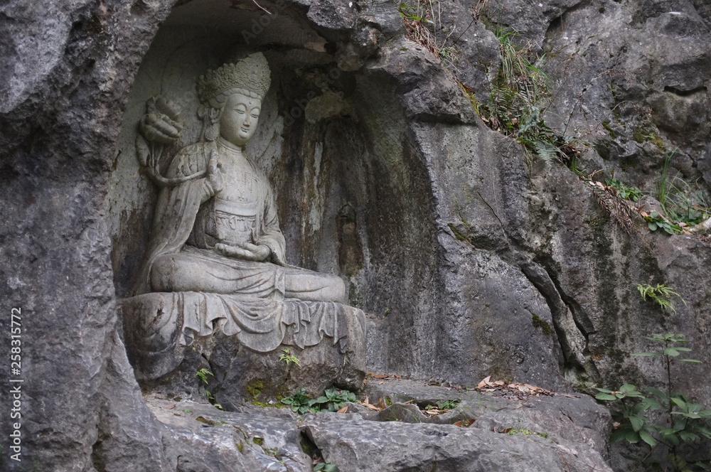 Obraz premium Lingyin temple stone caving