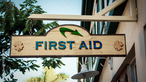 Sign 342 - FIRST AID