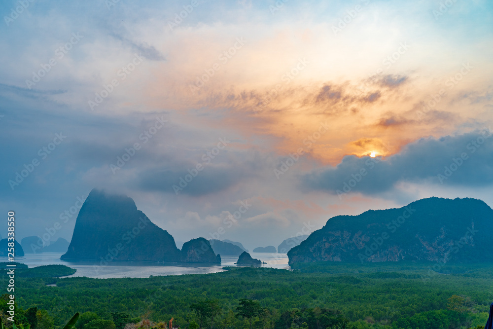 Obraz premium SEEN the UNSEEN Viewpoint of Samet Nang Chi, Phang Nga province. Another paradise that must be visited in Thailand.
