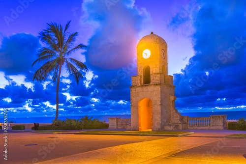 Fototapeta Naklejka Na Ścianę i Meble -  West Palm Beach, Florida, USA at the beach clock tower.