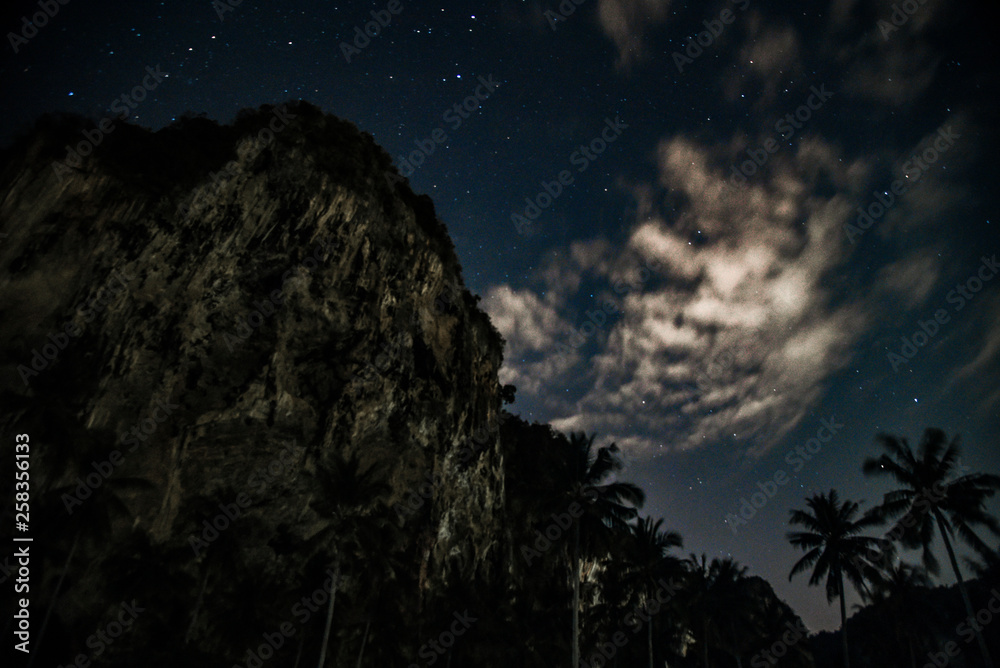 Naklejka premium Night at Tonsai Beach in Thailand 