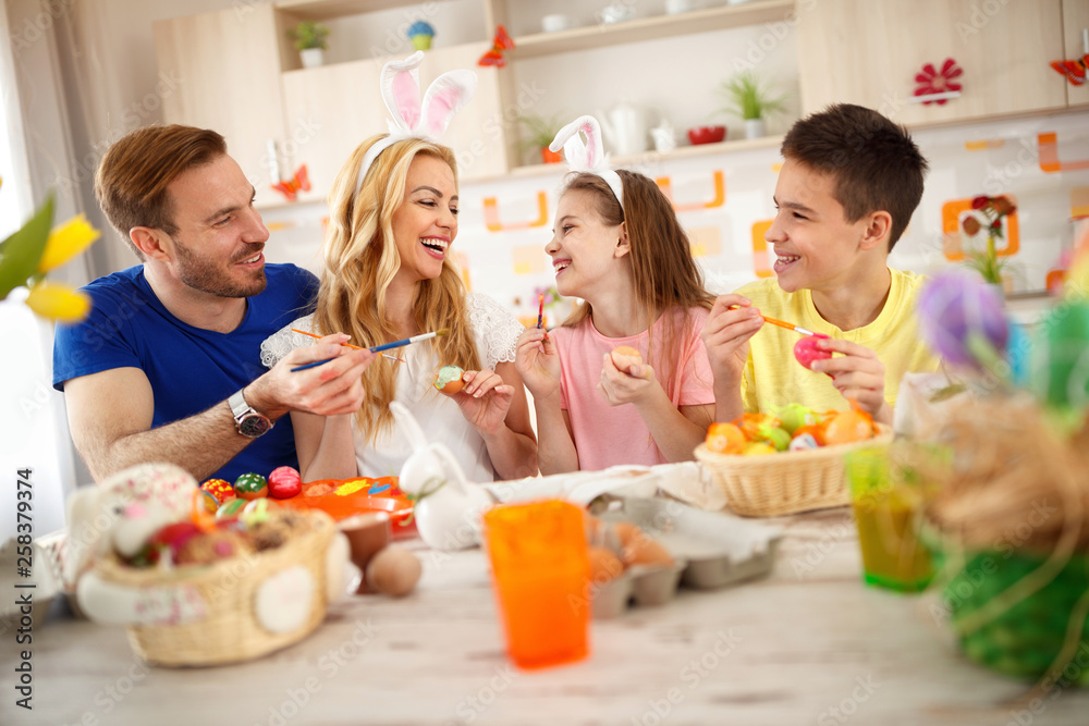 Children with parents for Easter