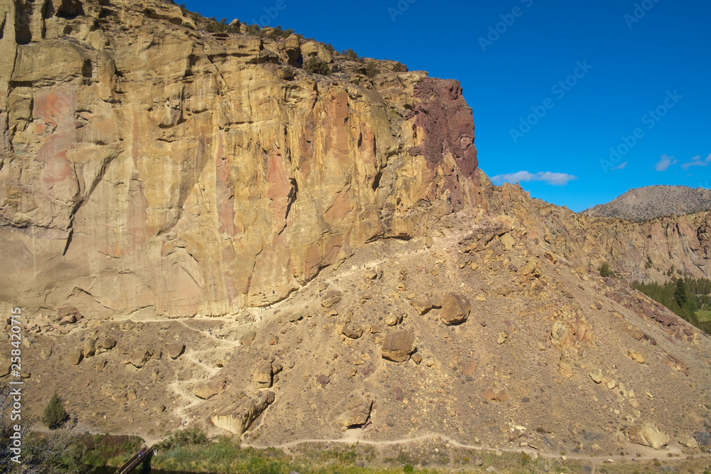Fototapeta premium A trail, Smith Rock State Park, Oregon, USA
