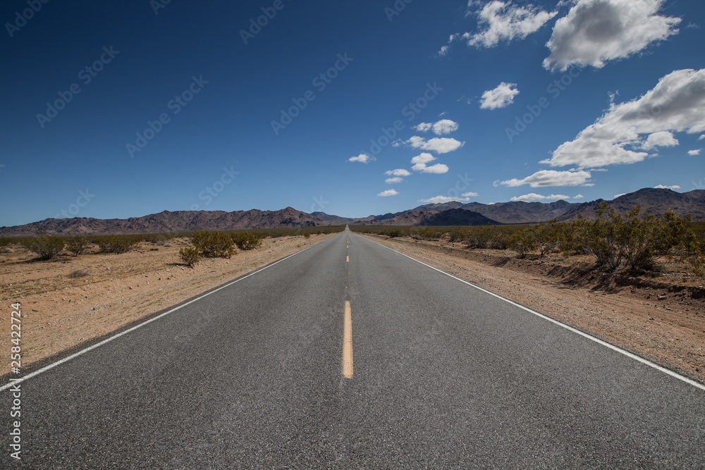 Naklejka premium road to nowhere