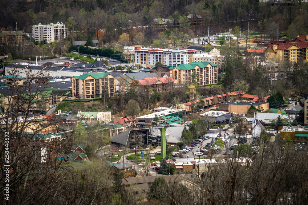 Fototapeta premium gatlinburg tennessee city in smoky mountains