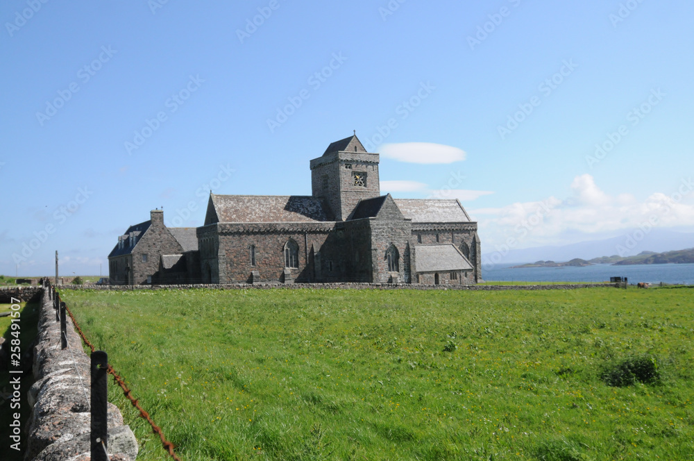 Fototapeta premium Picture of the historic Iona Abbey on the Isle of Iona, Scotland