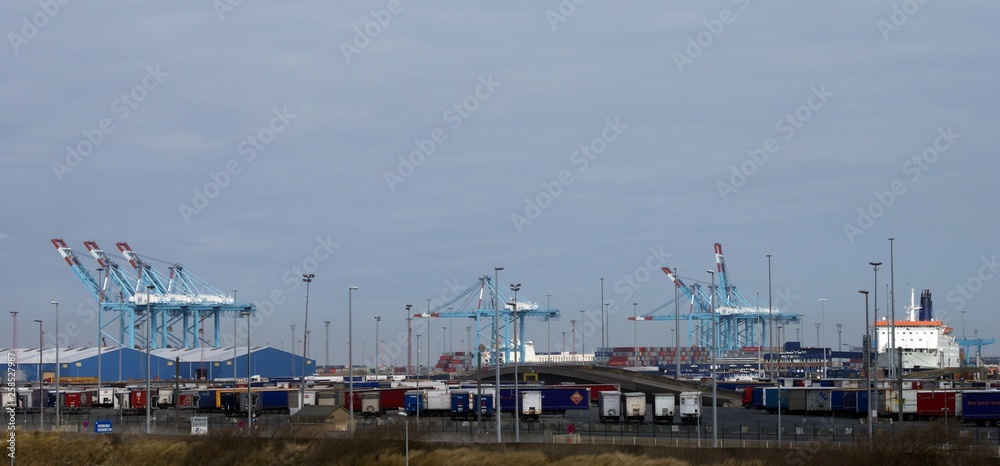 Port industriel de Zeebruges.