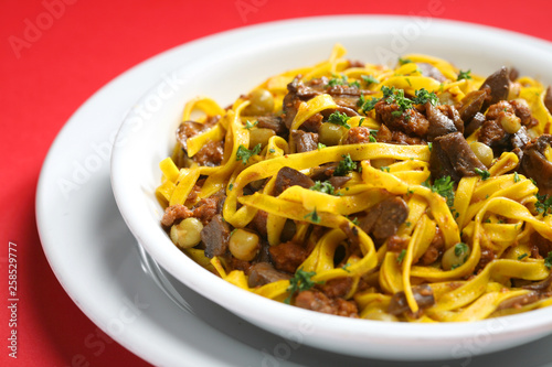 sauteed noodles with meat