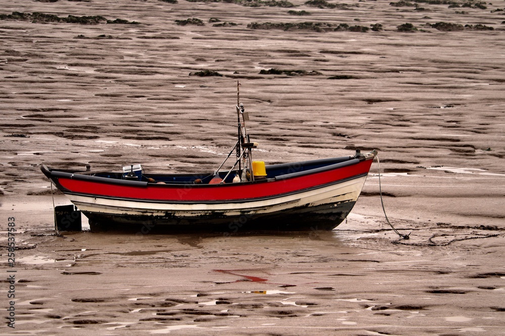Naklejka premium Tide out on beach Weston-super-Mare England