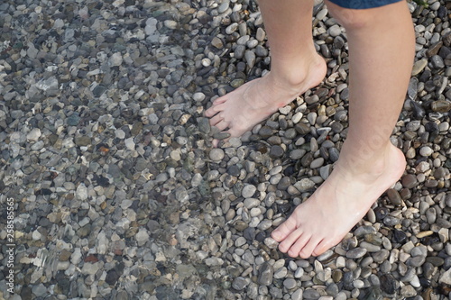 Pieds dans l'eau