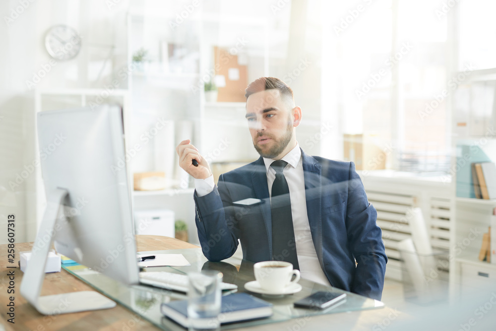 Talking to partner online Talking to partner online