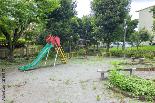 公園の遊具