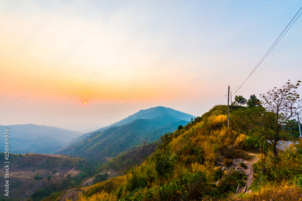 Beautiful scenery with sunlight.5 Beautiful scenery with sunlight.5