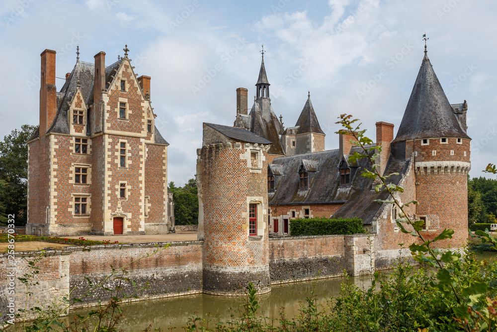 Naklejka premium Renascence castle in Lassay-sur-Croisne, Loire Valley, France