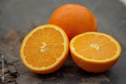 Naranja cortada