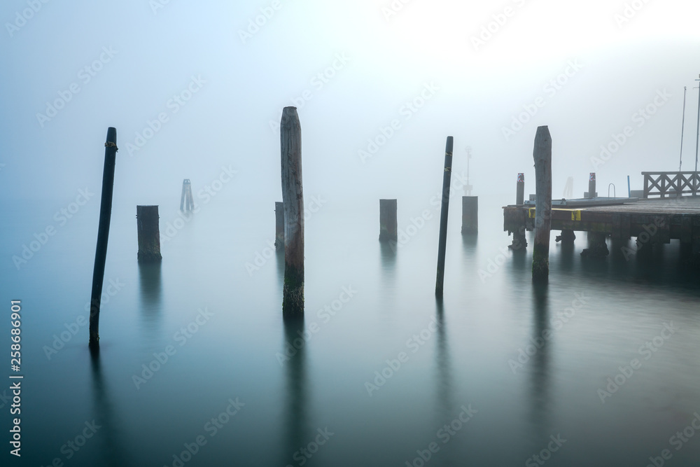 Fototapeta premium Nebel am See