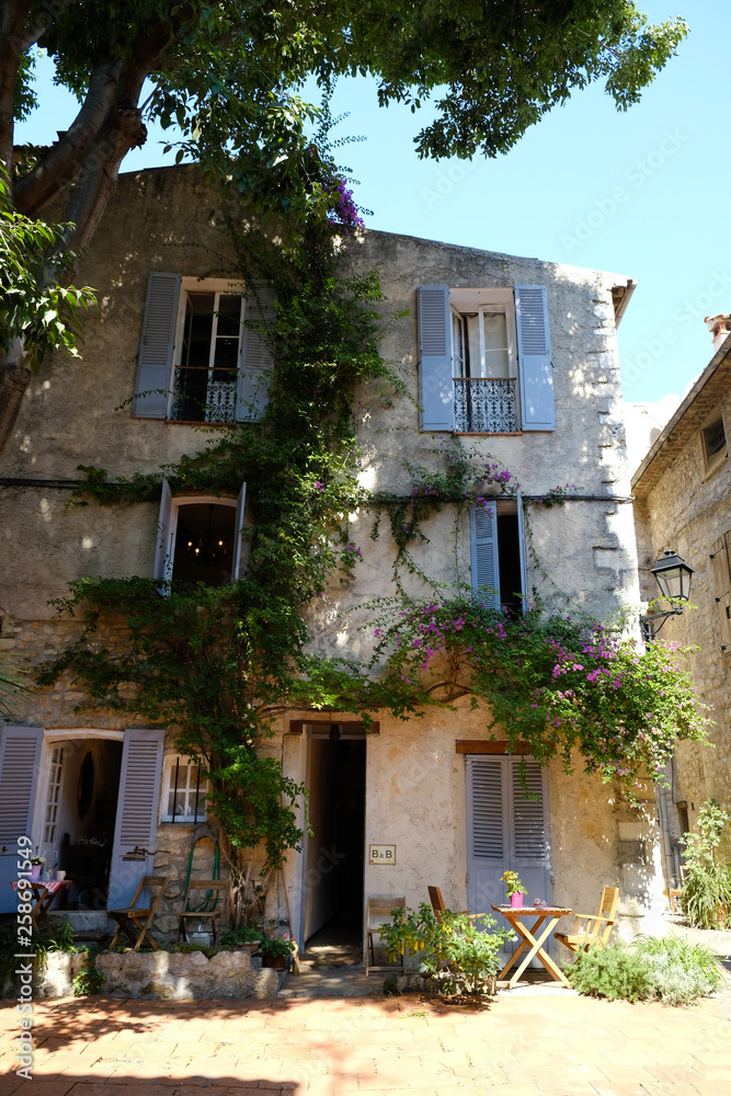 typical facade of a house of antibes