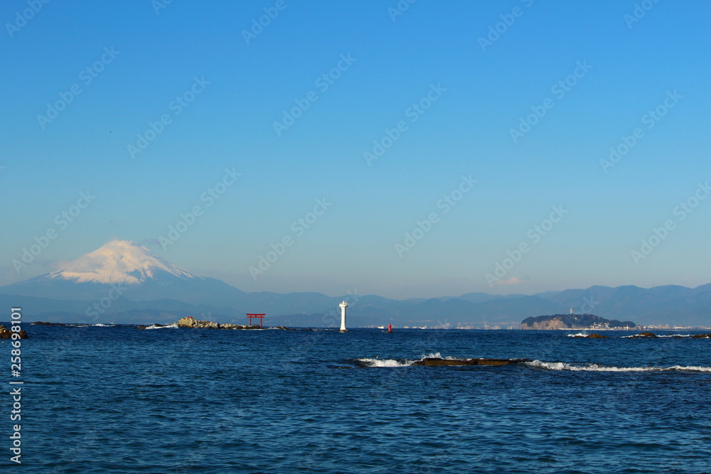 森戸神社から見る富士山
