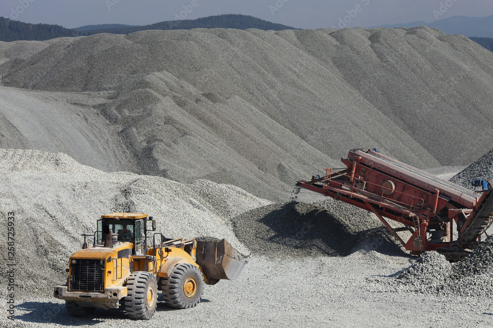 caterpillar gravel