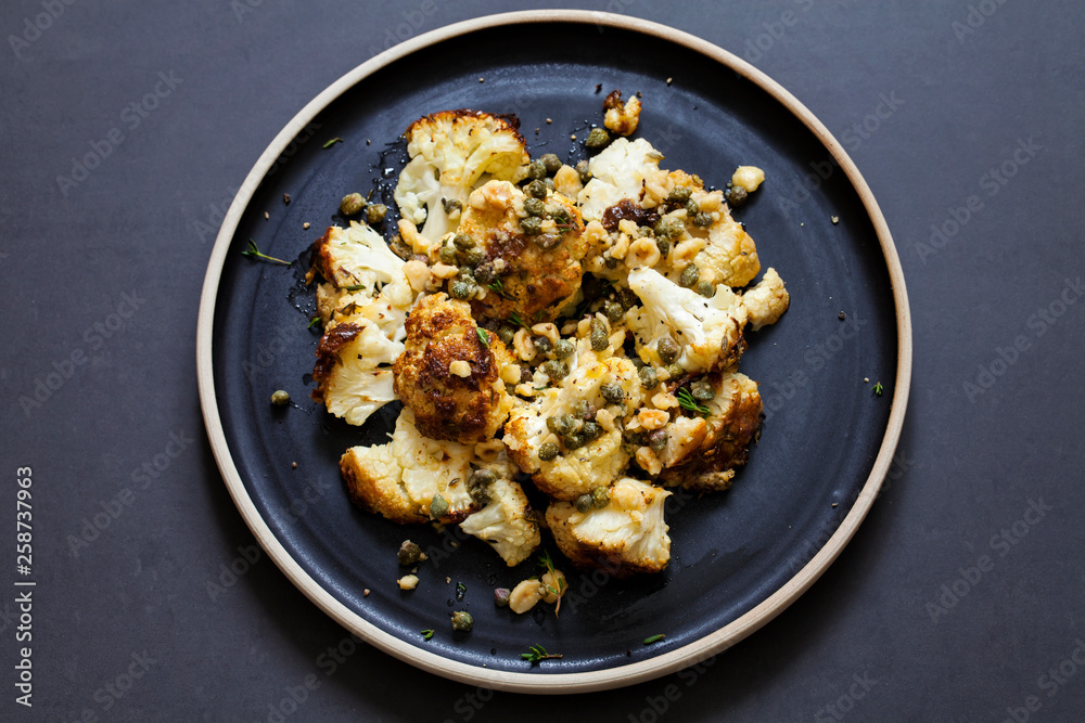 Roast cauliflower with capers and hazelnuts Roast cauliflower with capers and hazelnuts