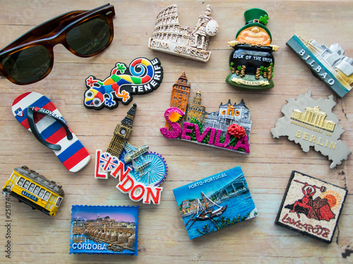 Travel fridge magnets