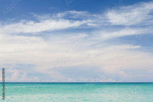 Summer tropical sea and blue sky © karandaev