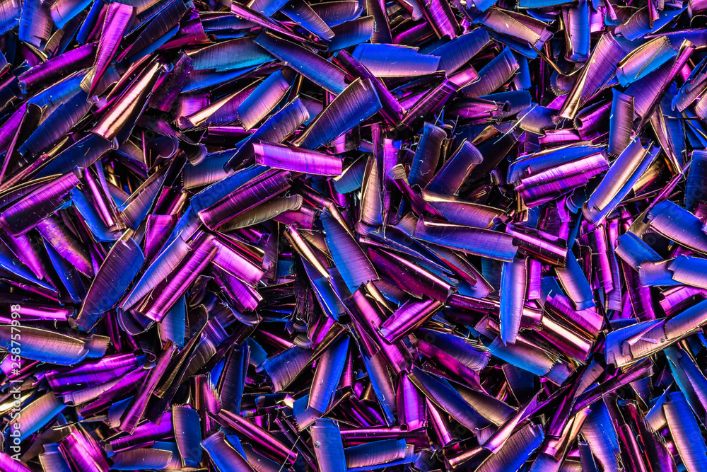 Metall Späne nach fräsen mit Anlassfarbe Stock Photo | Adobe Stock