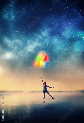 Fotografija Flying with balloons