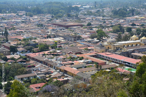 Panorama Vieille Ville Antigua Volvan de Agua Guatemala