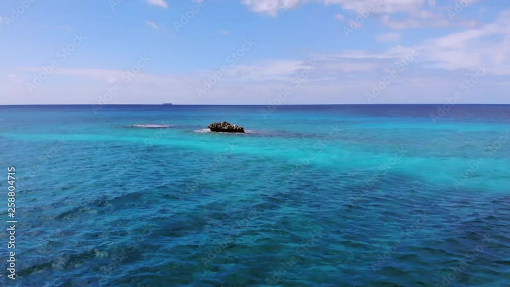 The Sea Rock Blue Bahamas The Sea Rock Blue Bahamas