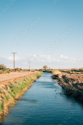 Wallpaper Mural The Highline Canal, in Slab City, California Torontodigital.ca
